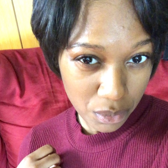 Meet your Posher, Jessica - Picture 1 of 1